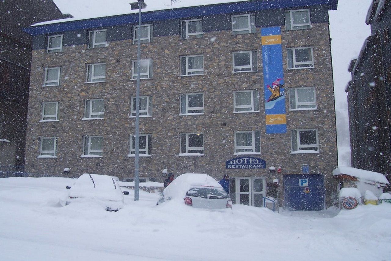Somriu Hotel Vall Ski Incles Extérieur photo